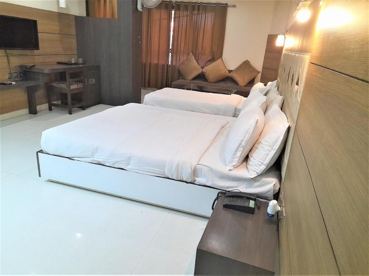 Cherrystay Kiran Inn Indore Dış mekan fotoğraf
