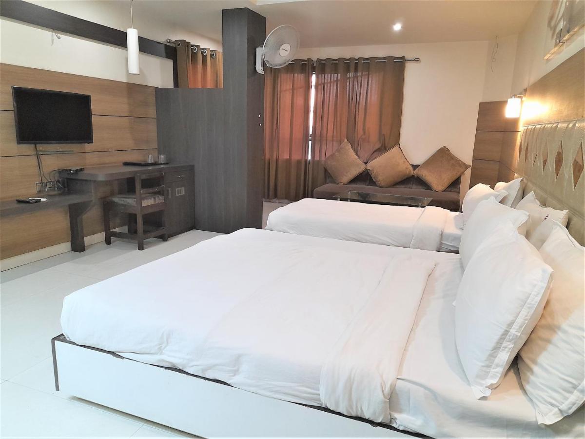 Cherrystay Kiran Inn Indore Dış mekan fotoğraf